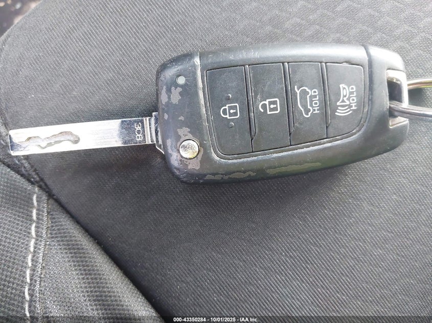 2018 HYUNDAI ELANTRA GT - KMHH35LE4JU070279