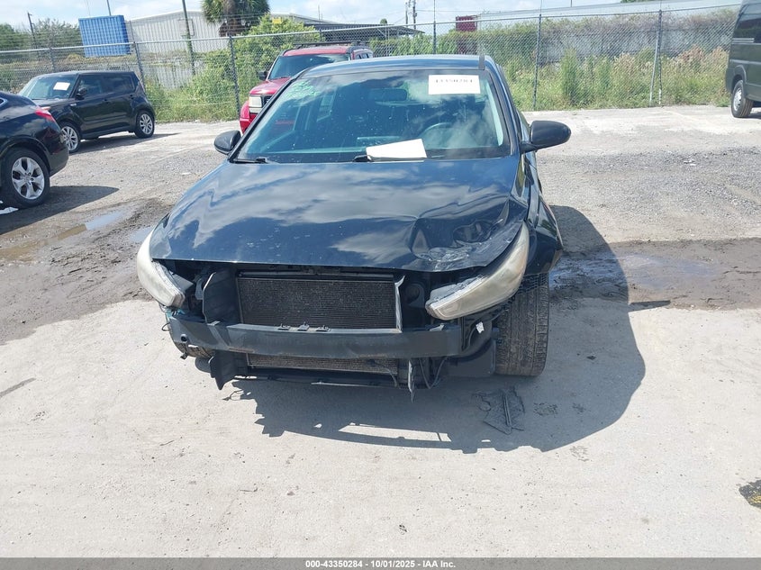 2018 HYUNDAI ELANTRA GT - KMHH35LE4JU070279