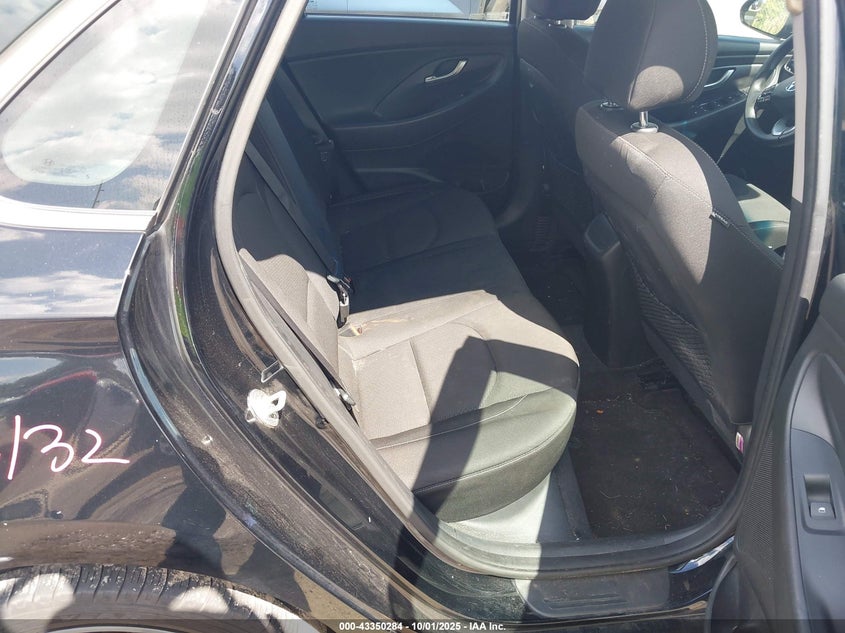 2018 HYUNDAI ELANTRA GT - KMHH35LE4JU070279