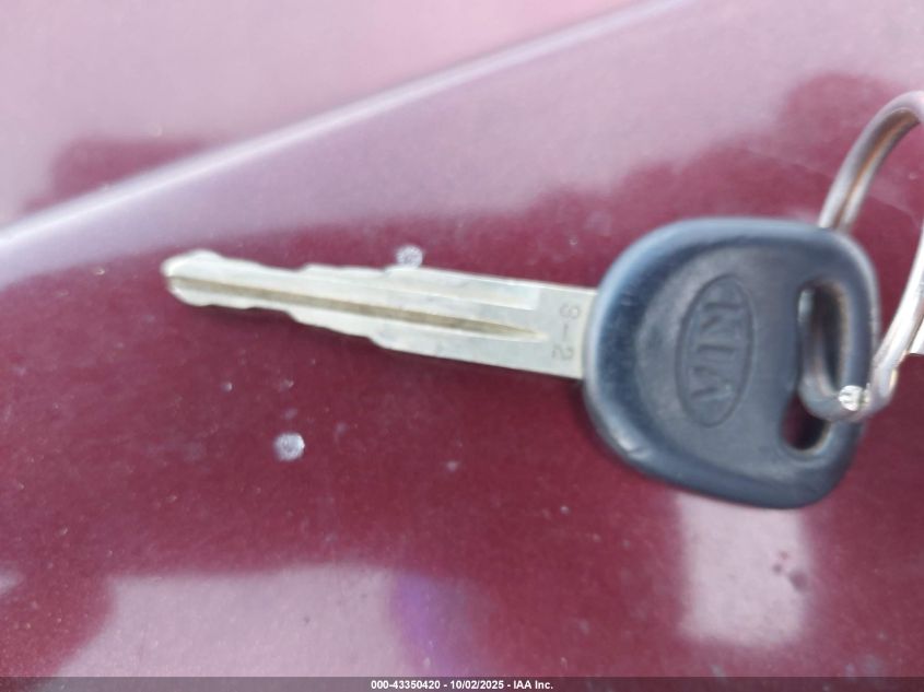 2002 Kia Spectra Gs/Gsx VIN: KNAFB161X25068285 Lot: 43350420