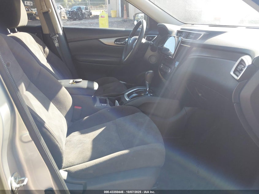 2016 NISSAN ROGUE SV KNMAT2MT8GP699097