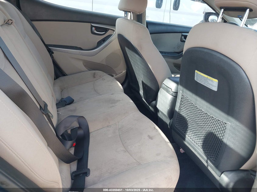 2016 HYUNDAI ELANTRA SE - KMHDH4AE0GU492037