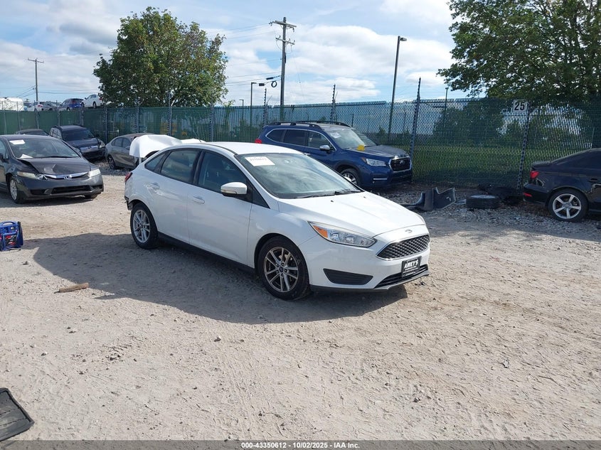 2015 FORD FOCUS SE - 1FADP3F23FL286625