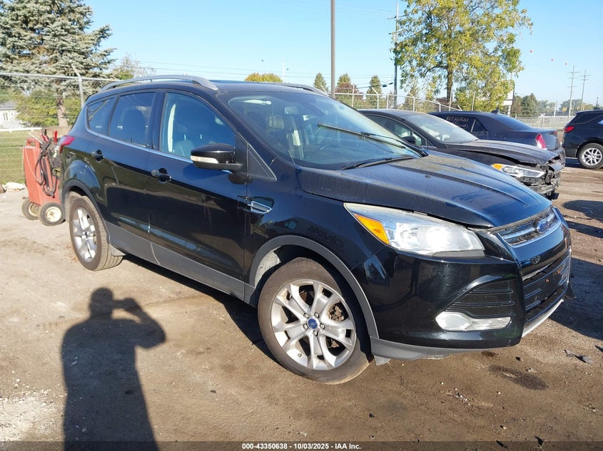 FORD ESCAPE TITANIUM