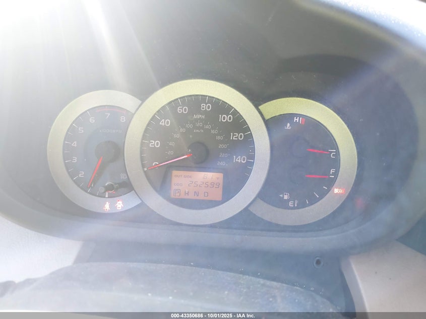 2006 Toyota Rav4 Limited V6 VIN: JTMZK31V765005625 Lot: 43350686