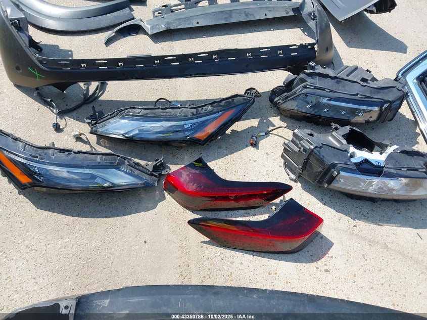 2021 NISSAN ROGUE SL FWD - 5N1AT3CA0MC815946