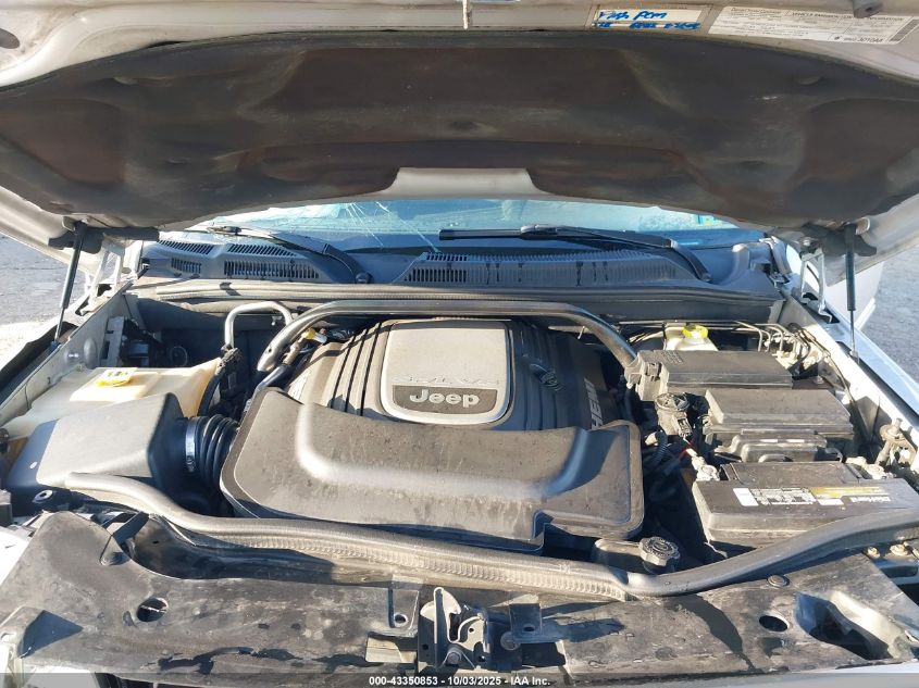 2008 Jeep Commander Limited VIN: 1J8HG58218C196860 Lot: 43350853