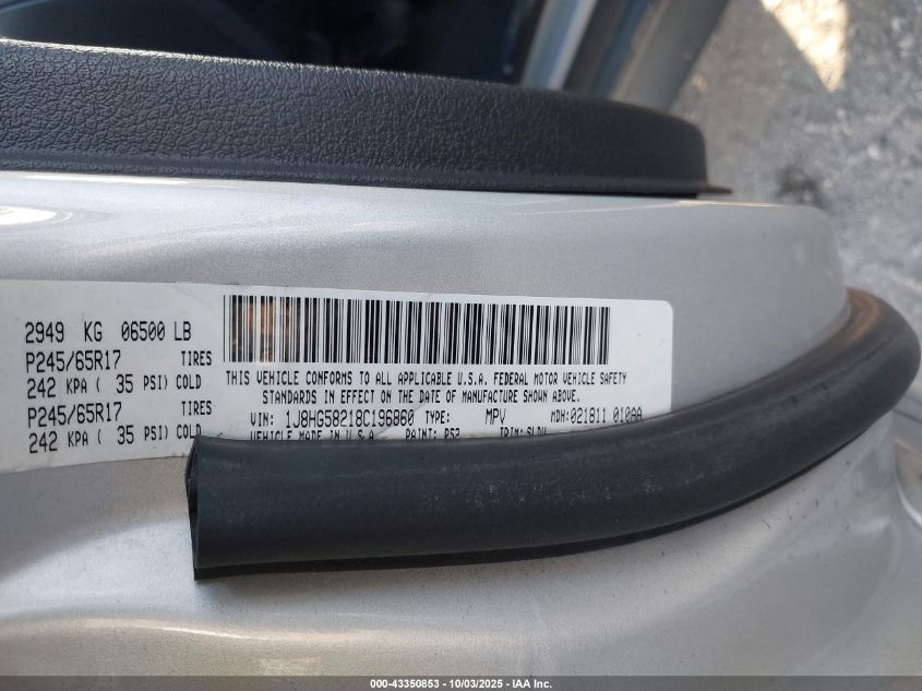 2008 Jeep Commander Limited VIN: 1J8HG58218C196860 Lot: 43350853