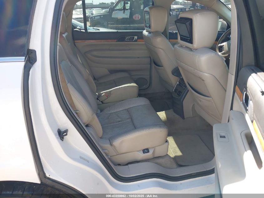 2011 Lincoln Mkt VIN: 2LMHJ5FR9BBJ52766 Lot: 43350862