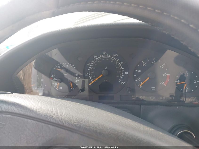 1998 Mercedes-Benz S 500 VIN: WDBGA51G3WA382238 Lot: 43350923