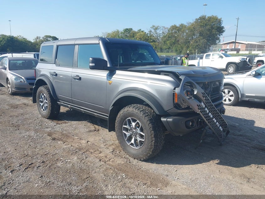 FORD BRONCO BADLANDS