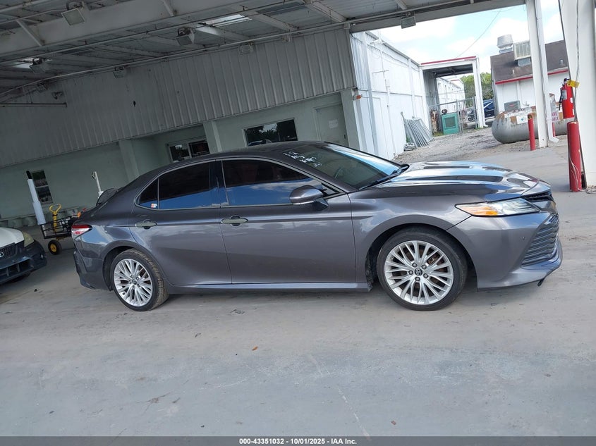 2018 TOYOTA CAMRY XLE - 4T1B11HK9JU093608