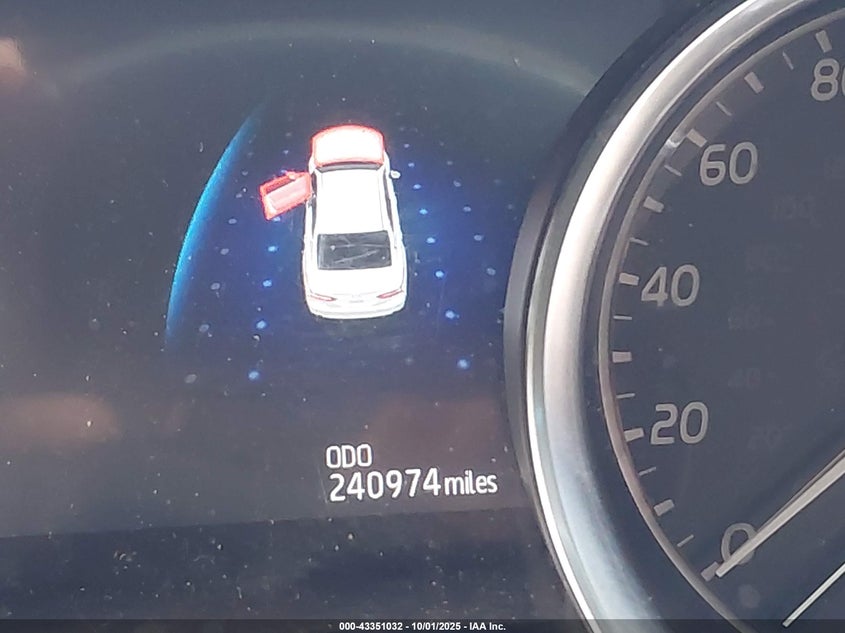 2018 TOYOTA CAMRY XLE - 4T1B11HK9JU093608