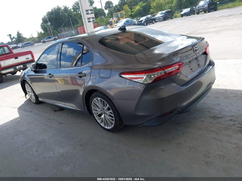 2018 TOYOTA CAMRY XLE - 4T1B11HK9JU093608