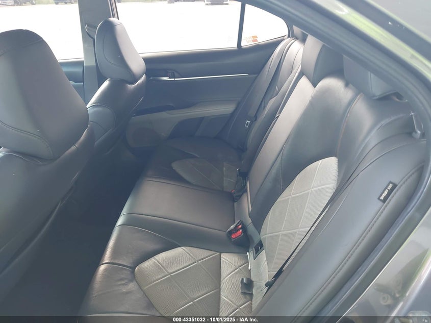 2018 TOYOTA CAMRY XLE - 4T1B11HK9JU093608
