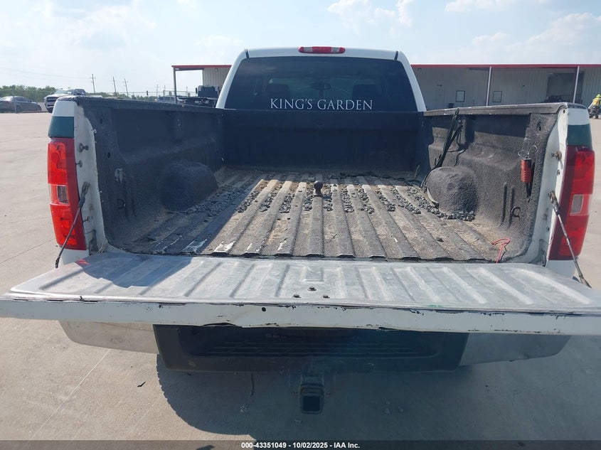 2007 Chevrolet Silverado 3500 Work Truck VIN: 1GCHC33K67F545068 Lot: 43351049