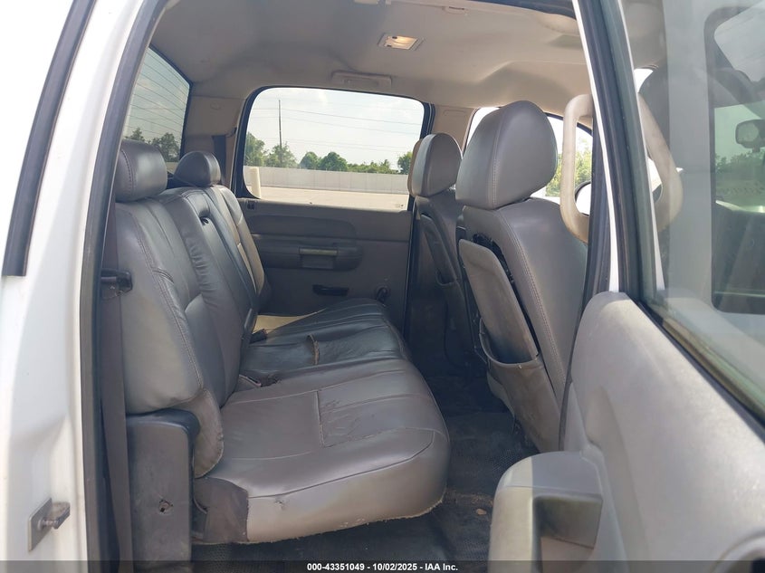 2007 Chevrolet Silverado 3500 Work Truck VIN: 1GCHC33K67F545068 Lot: 43351049