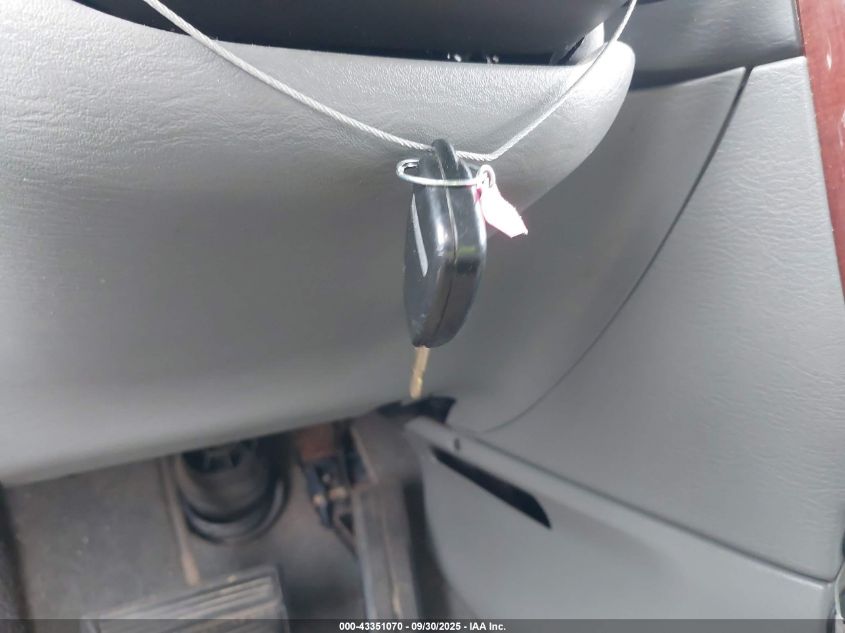 2006 Chrysler Town & Country VIN: 1A4GP45R76B690944 Lot: 43351070