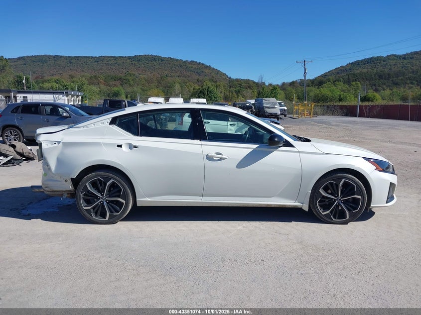 2023 Nissan Altima Sr Intelligent Awd VIN: 1N4BL4CW1PN327355 Lot: 43351074