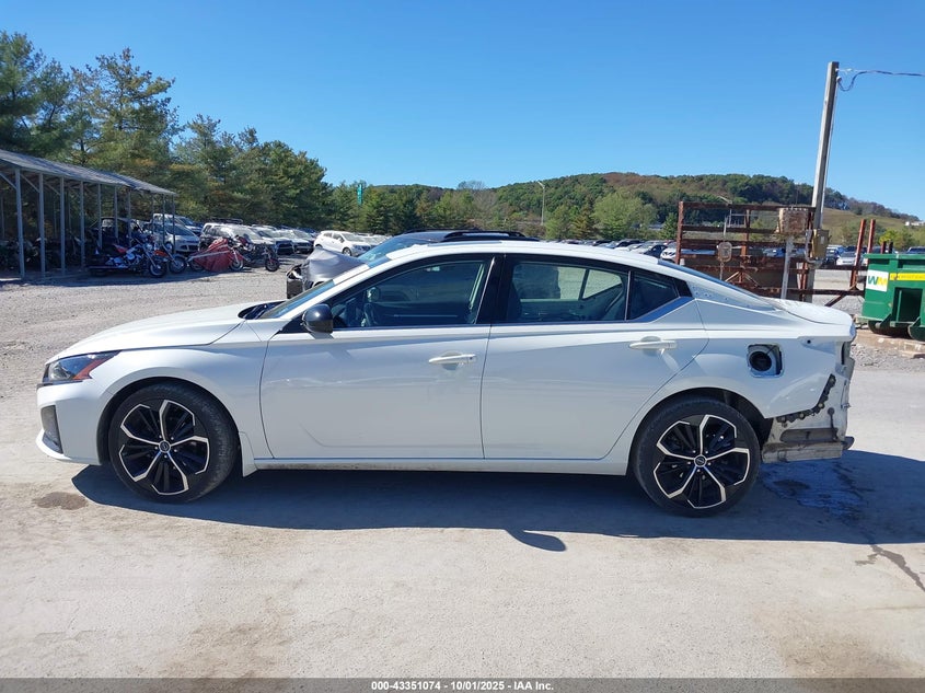 2023 Nissan Altima Sr Intelligent Awd VIN: 1N4BL4CW1PN327355 Lot: 43351074