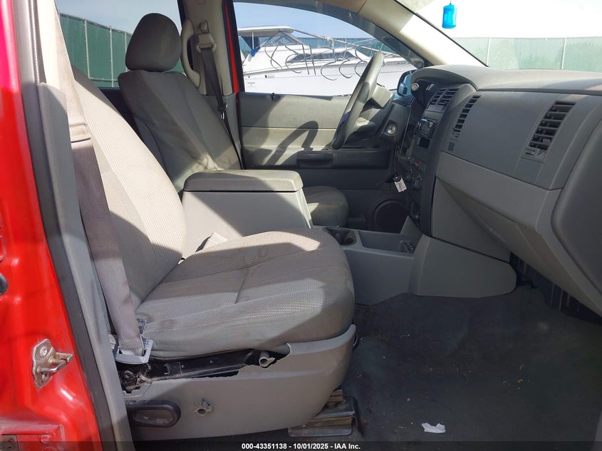 1D4HB38N54F135494 2004 DODGE DURANGO photo no. 5