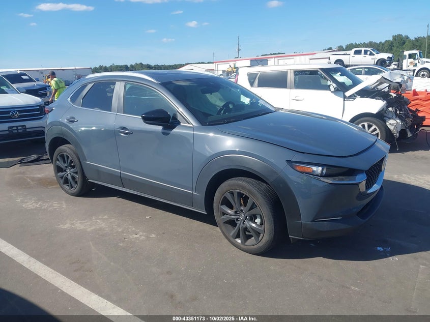 MAZDA CX-30 CARBON EDITION