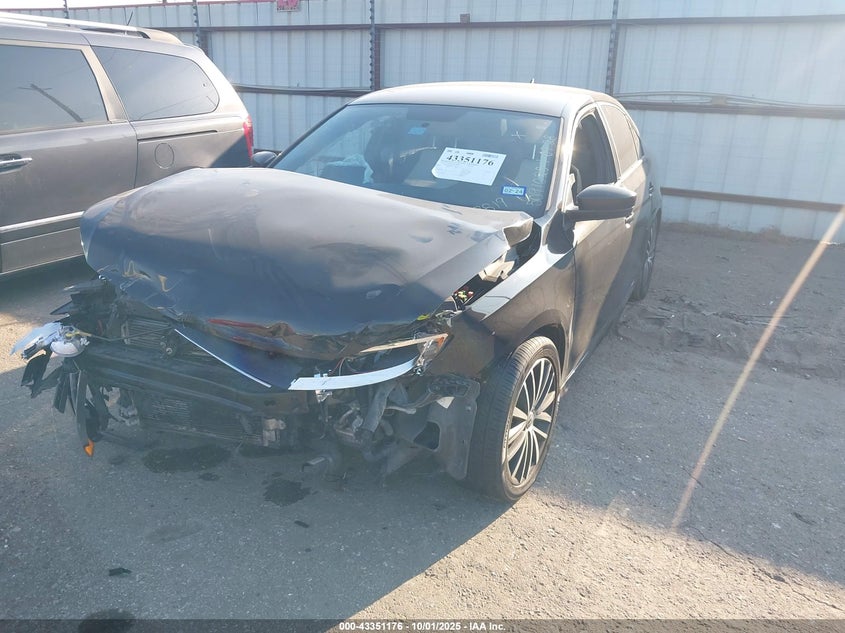 2016 VOLKSWAGEN JETTA 1.8T SPORT - 3VWD17AJ0GM267819