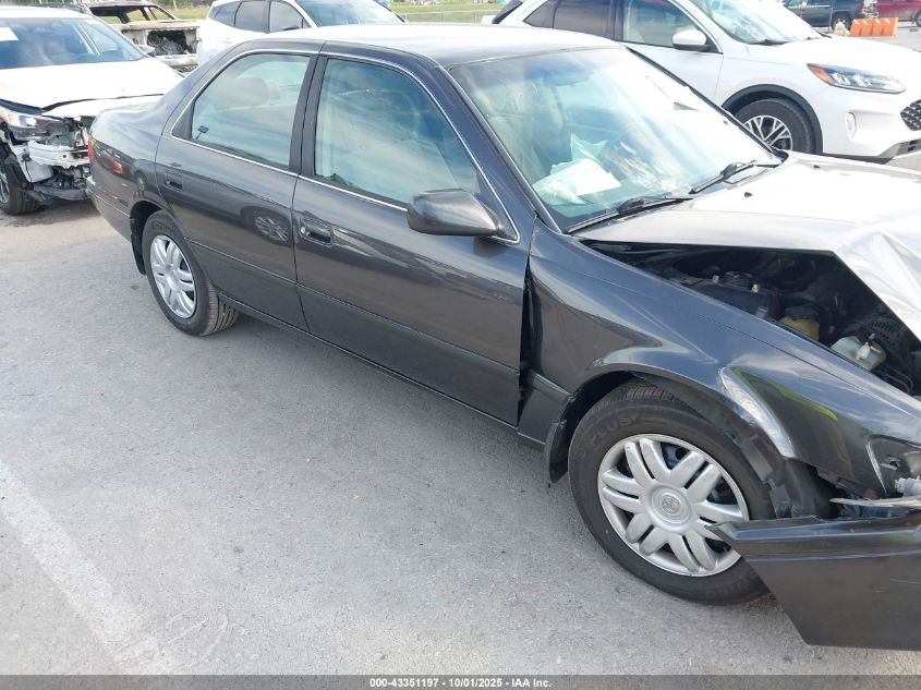 2001 Toyota Camry Le VIN: 4T1BG22K21U860521 Lot: 43351197