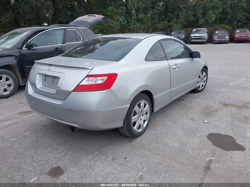 2HGFG12698H570679 2008 HONDA CIVIC photo no. 4