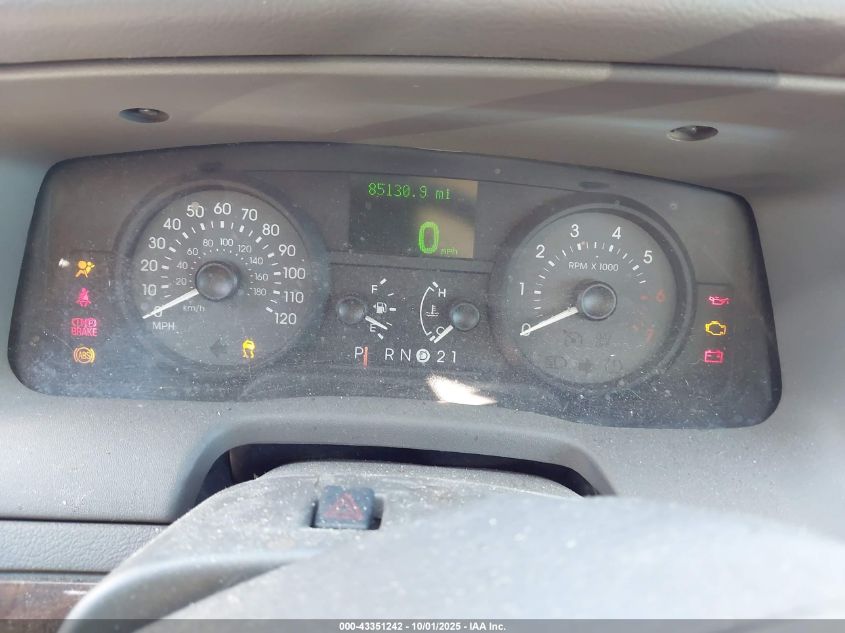 2007 Mercury Grand Marquis Ls VIN: 2MEFM75V07X604282 Lot: 43351242