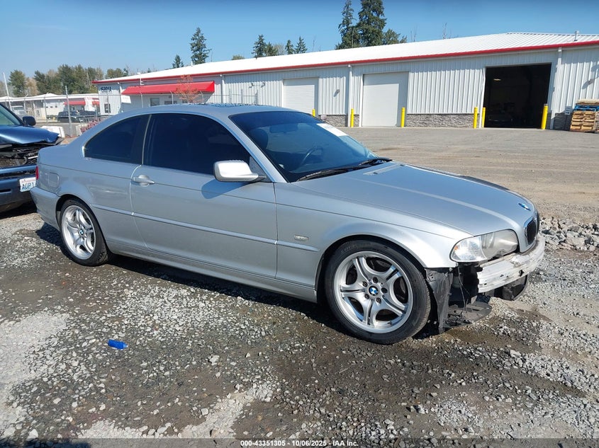WBABN53401JU36247 2001 BMW 330Ci auction photo 1