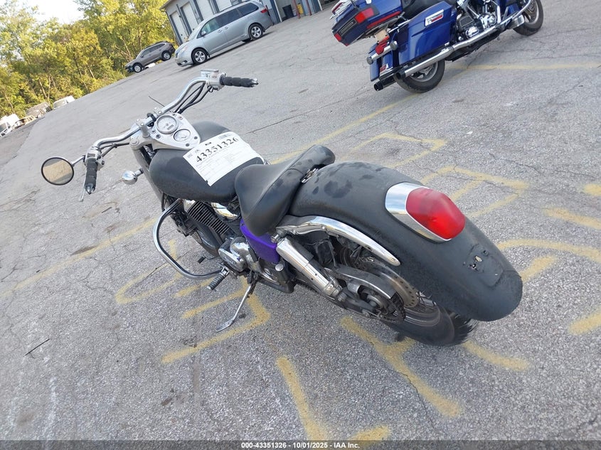 JH2RC44643M705375 2003 HONDA VT photo no. 3
