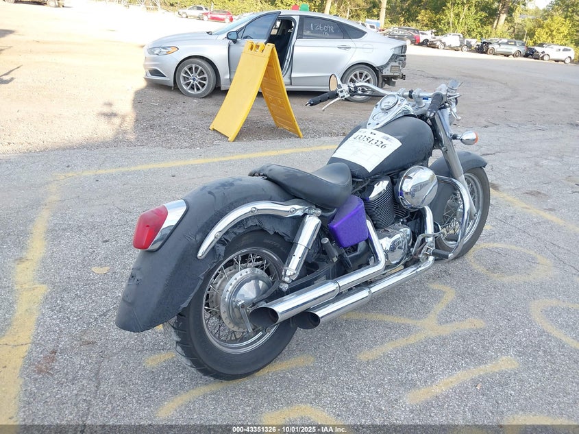 JH2RC44643M705375 2003 HONDA VT photo no. 4