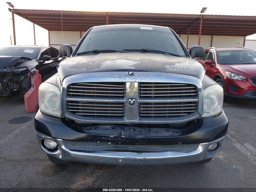 2007 Dodge Ram 1500 Slt/Trx4 Off Road/Sport VIN: 1D7HU18227S230095 Lot: 43351459