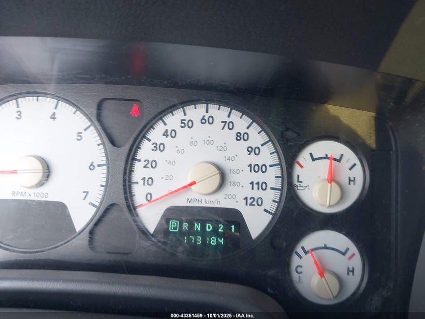 2007 Dodge Ram 1500 Slt/Trx4 Off Road/Sport VIN: 1D7HU18227S230095 Lot: 43351459