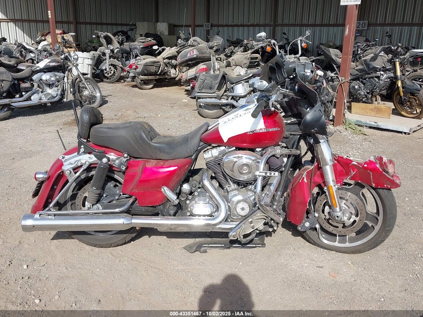 2013 Harley-Davidson Flhx Street Glide VIN: 1HD1KBM13DB671216 Lot: 43351467