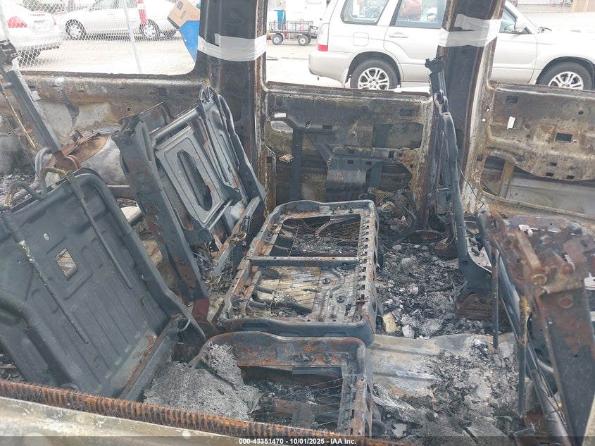 2004 GMC Yukon Xl 1500 Sle VIN: 3GKEC16T44G182411 Lot: 43351470