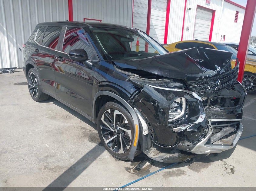 MITSUBISHI OUTLANDER BLACK EDITION S-AWC/SE 2.5 S-AWC/SE LAUNCH EDITION S-AWC