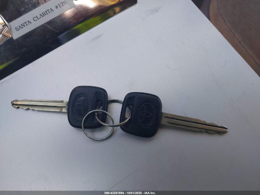 2004 Toyota Camry Le VIN: 4T1BE32K84U347810 Lot: 43351594