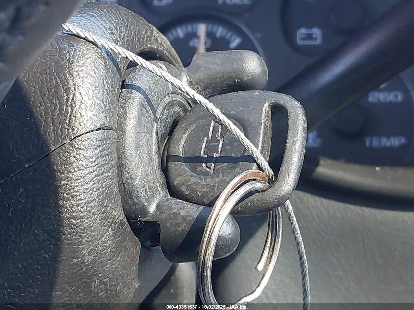 2001 Chevrolet Tahoe Lt VIN: 1GNEC13T11J101706 Lot: 43351637