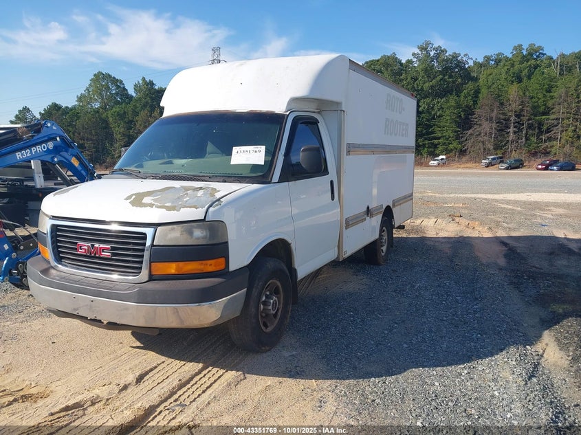 2013 GMC Savana Cutaway 3500