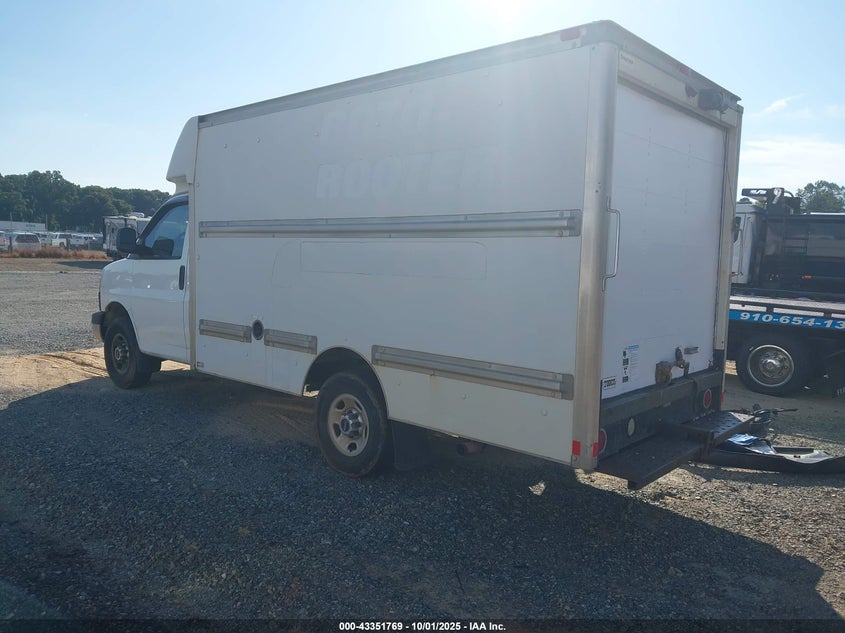 2013 GMC Savana Cutaway 3500