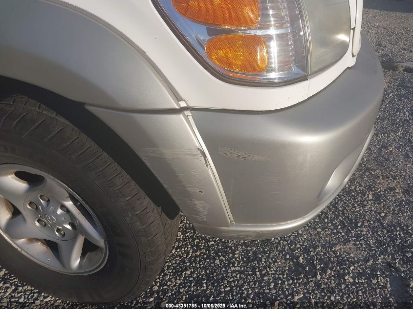 2002 Toyota Sequoia Sr5 V8 VIN: 5TDBT44A12S135742 Lot: 43351785