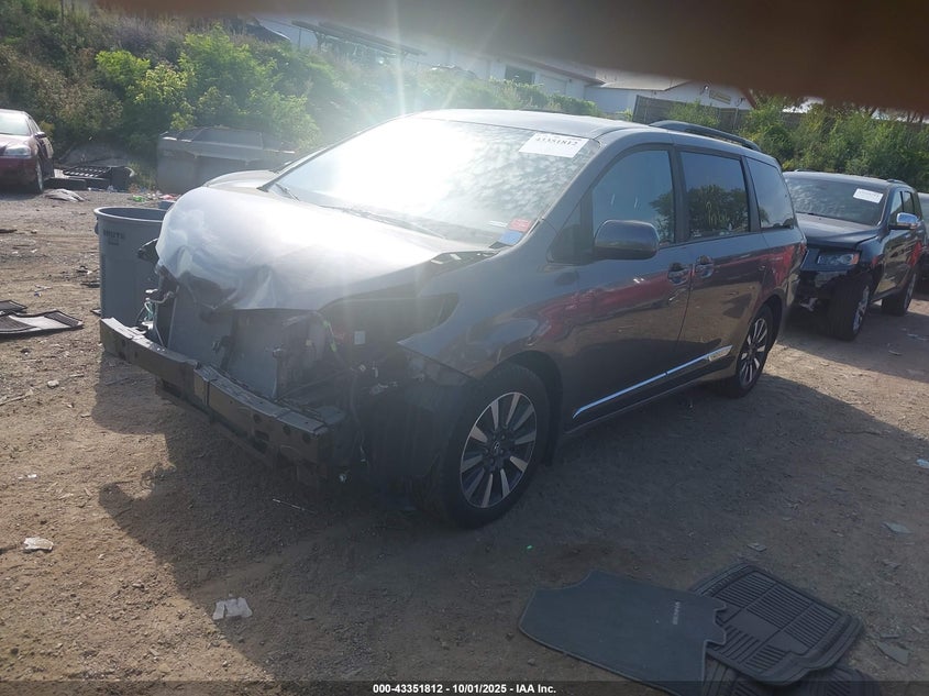 5TDJZ3DC4KS226056 2019 TOYOTA SIENNA photo no. 2