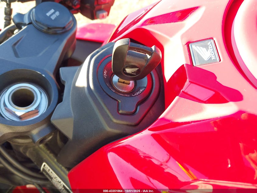 2024 HONDA CBR650 R - MLHRH1553R5001053