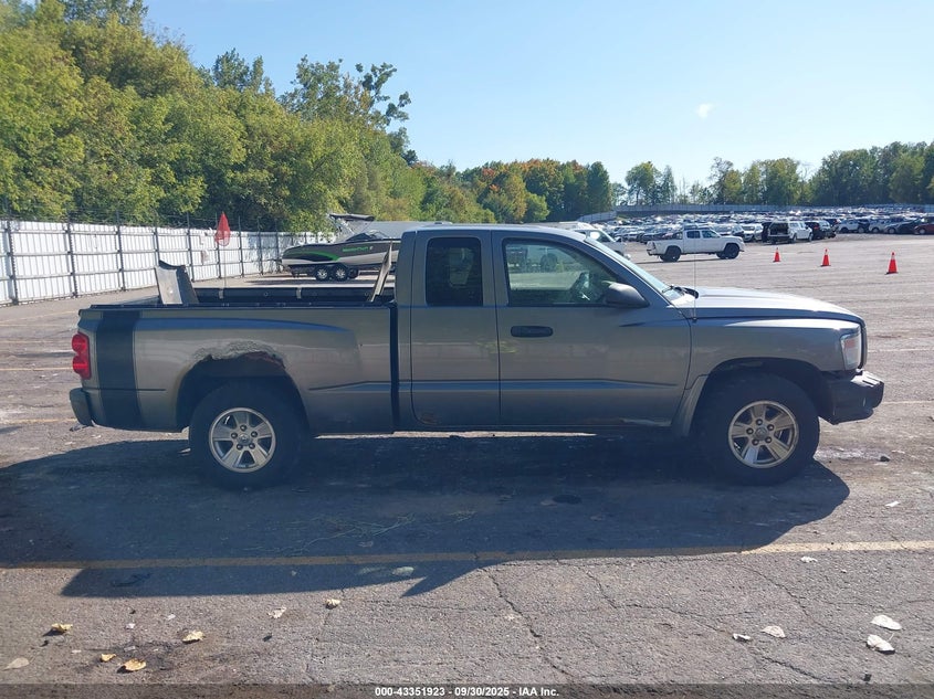 2008 Dodge Dakota Slt VIN: 1D7HW42K08S520440 Lot: 43351923
