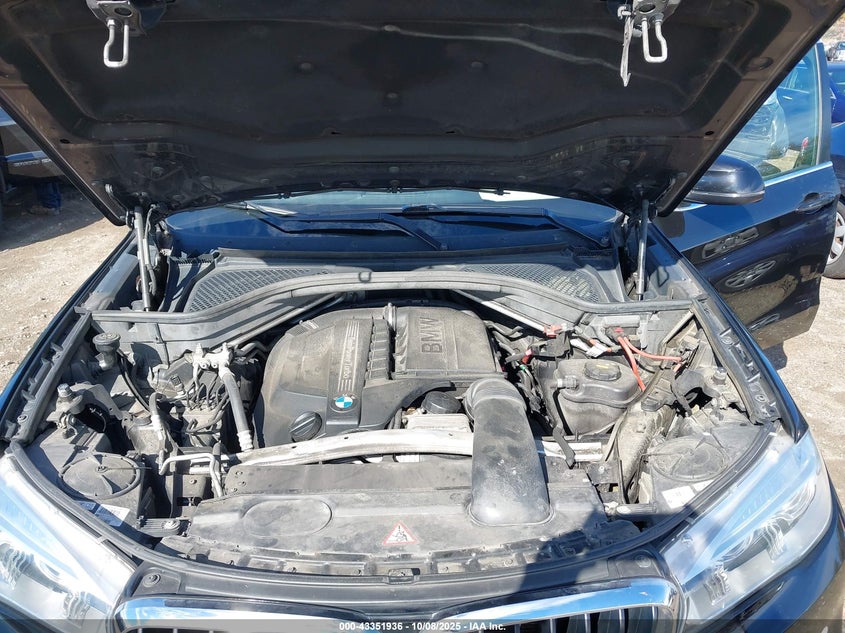 2015 BMW X5 XDRIVE35I 5UXKR0C57F0K52616