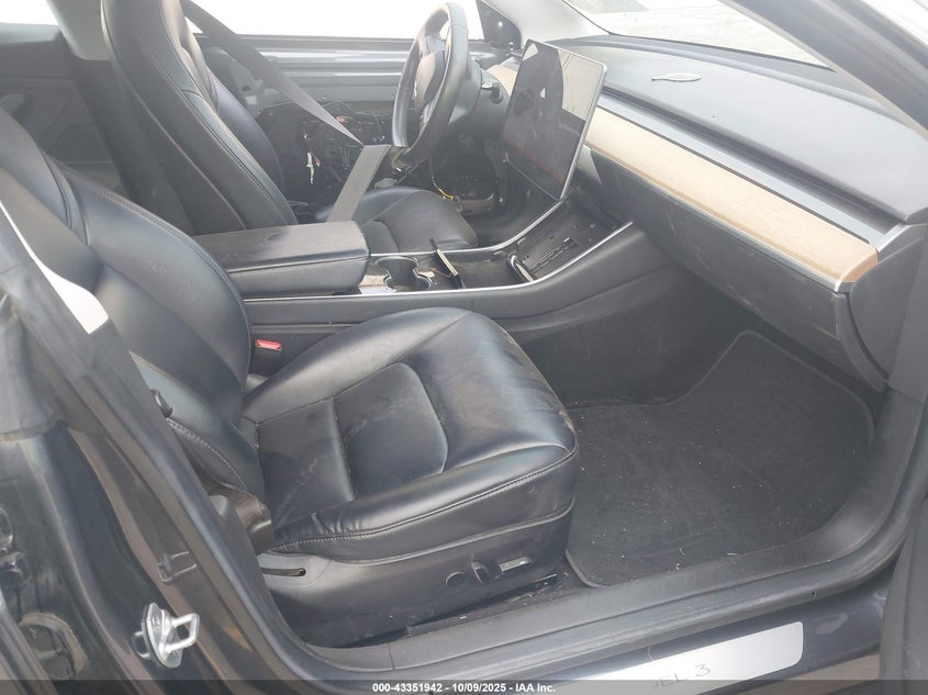5YJ3E1EA8JF101845 2018 TESLA MODEL 3 photo no. 5