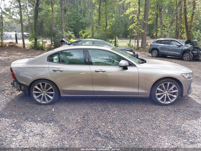 2020 VOLVO S60 T5 MOMENTUM 7JR102FKXLG032170