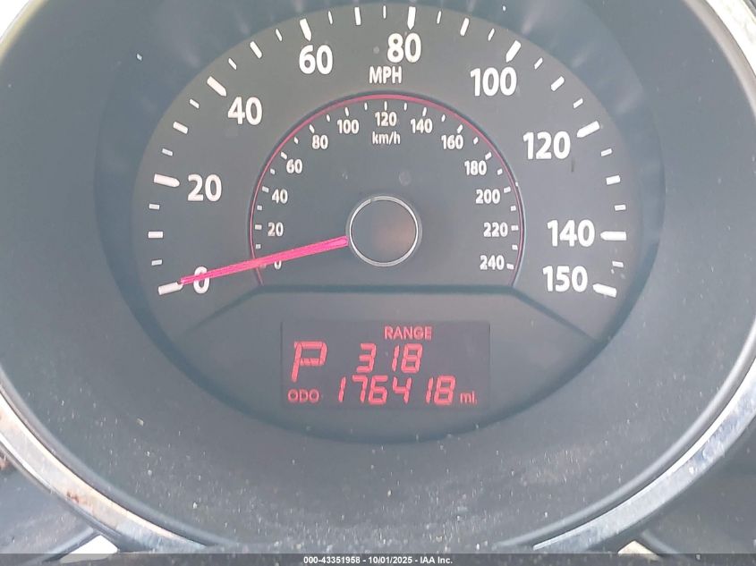 2011 Kia Sorento Lx VIN: 5XYKT3A18BG108761 Lot: 43351958